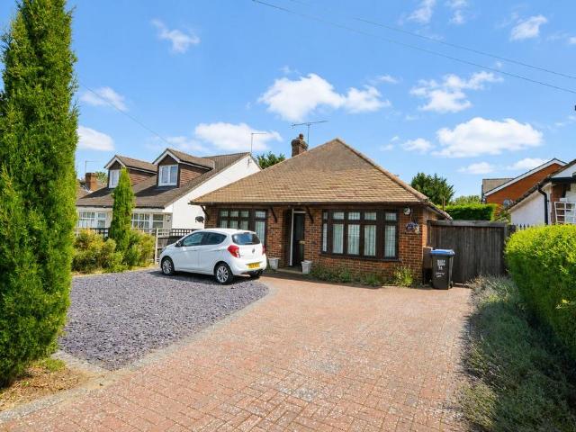 Bungalow for sale in Fretherne, Hertfordshire