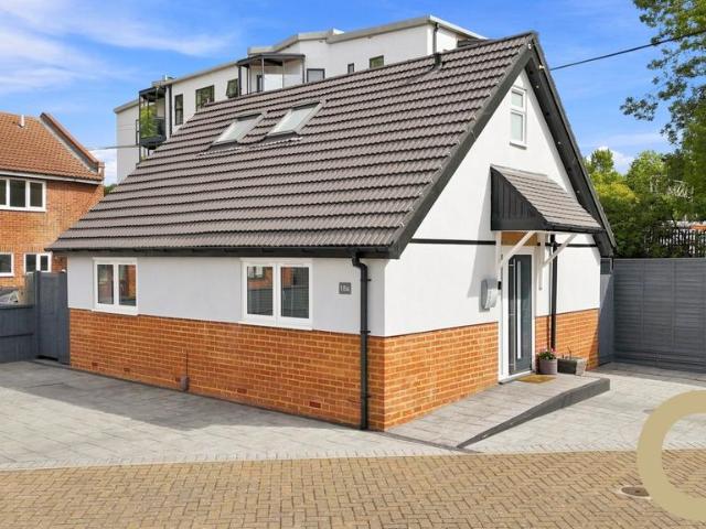 Bungalow for sale in Broxbourne, Hertfordshire