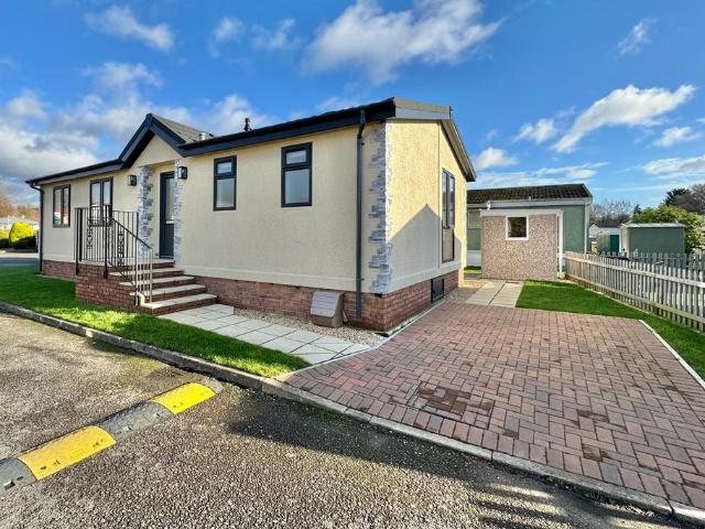 Park Home for sale in Fleetend, Fareham