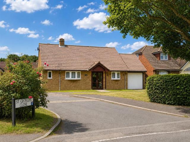Bungalow for sale in Blackmore, Hook End and Wyatts Green, Navestock Side
