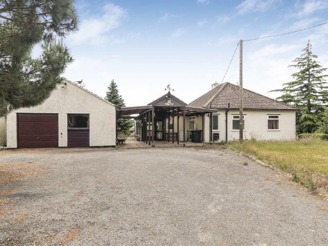 Bungalow for sale in Chippenham, Barway