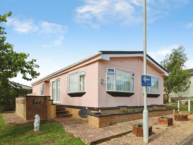 Park Home for sale in Cross In Hand, East Sussex