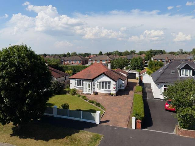 Bungalow for sale in Fiveways, Hazel Grove