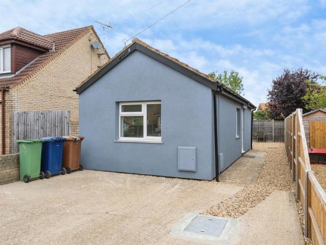 Bungalow for sale in Four Gotes, Cambridgeshire