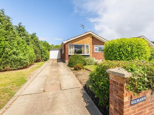 Bungalow for sale in Stokesby, Norfolk