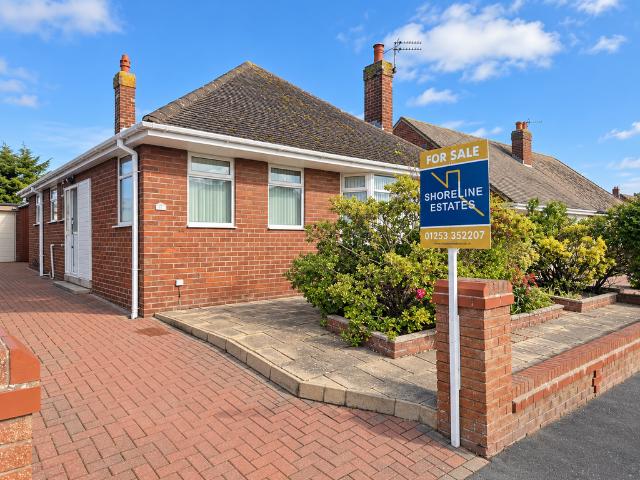 Bungalow for sale in Norbreck, Bispham