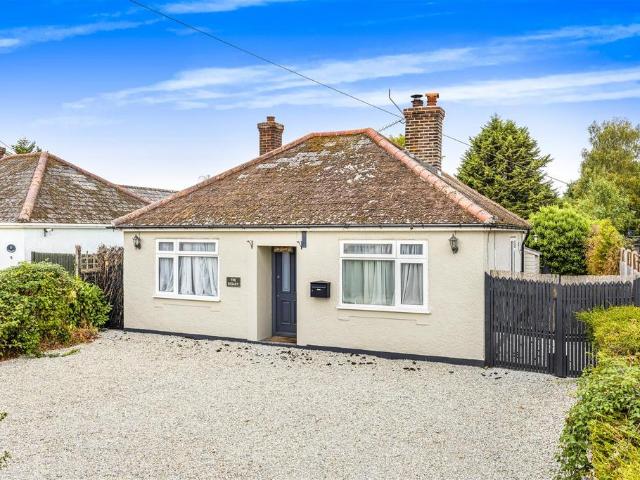 Bungalow for sale in Felsted, Duton Hill