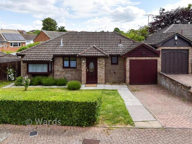 Bungalow for sale in Midway, Kent