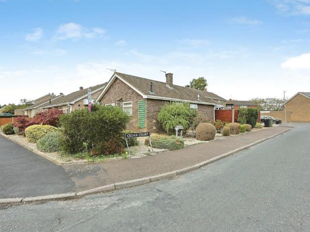 Bungalow for sale in Wymondham, South Norfolk