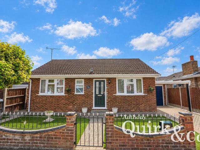 Bungalow for sale in Canvey Island
