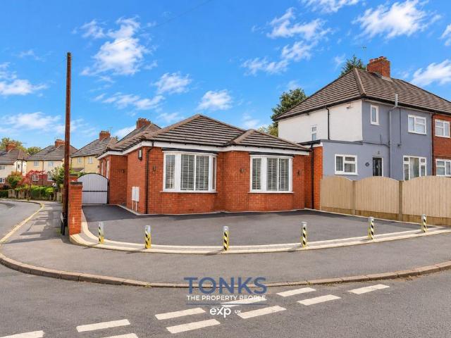 Bungalow for sale in Rowley Hall Estate, Sandwell