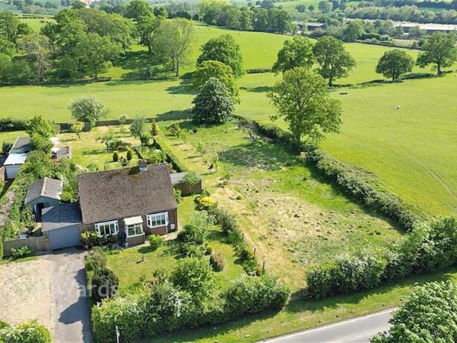 Bungalow for sale in Bridgefield, Kent