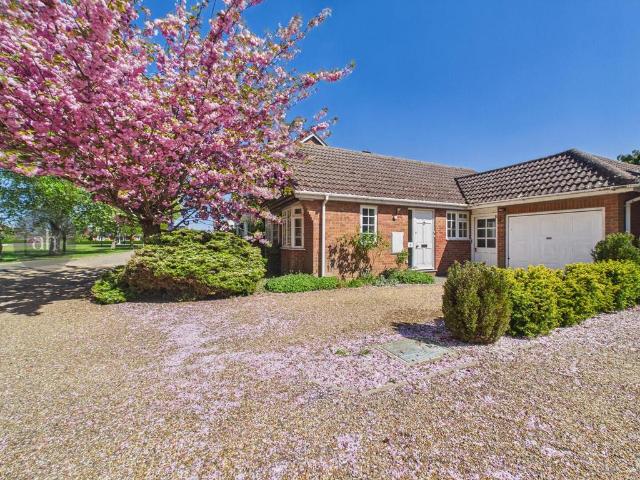 Bungalow for sale in Chedburgh, Suffolk