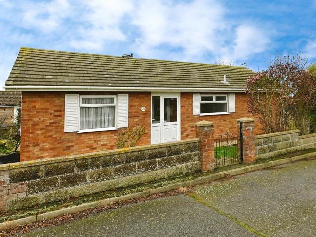 Bungalow for sale in Hunstanton, Brookville