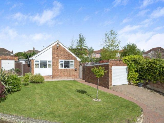 Bungalow for sale in Albany Park, Greater London