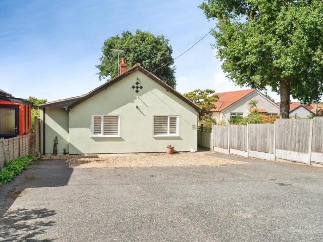 Bungalow for sale in Comers, Norfolk