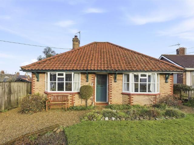 Bungalow for sale in Redenhall with Harleston, Burgh St Peter