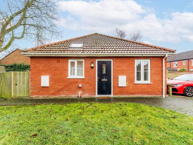 Bungalow for sale in Heigham Grove, East Bank