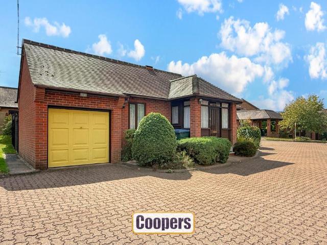 Bungalow for sale in Cannon Park, West Midlands
