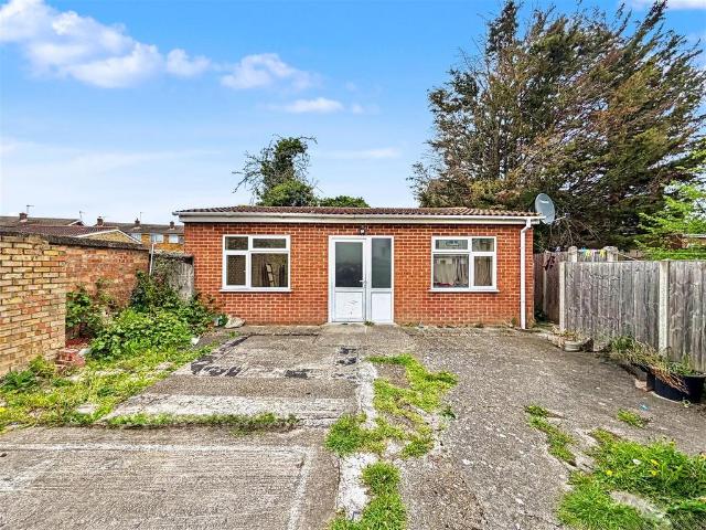 Bungalow for sale in London Borough of Hounslow, Greater London