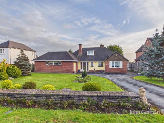 Bungalow for sale in Beamhurst, Staffordshire