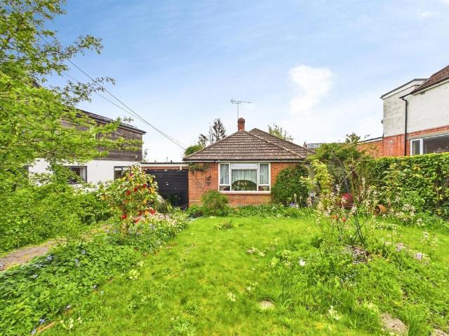 Bungalow for sale in Hedge End, Helford