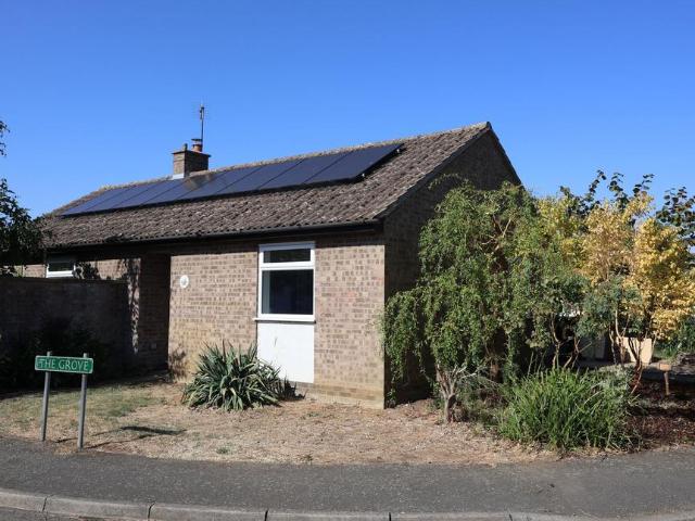 Bungalow for sale in Barway, Cambridgeshire