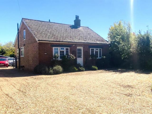 Bungalow for sale in Barway, Cambridgeshire