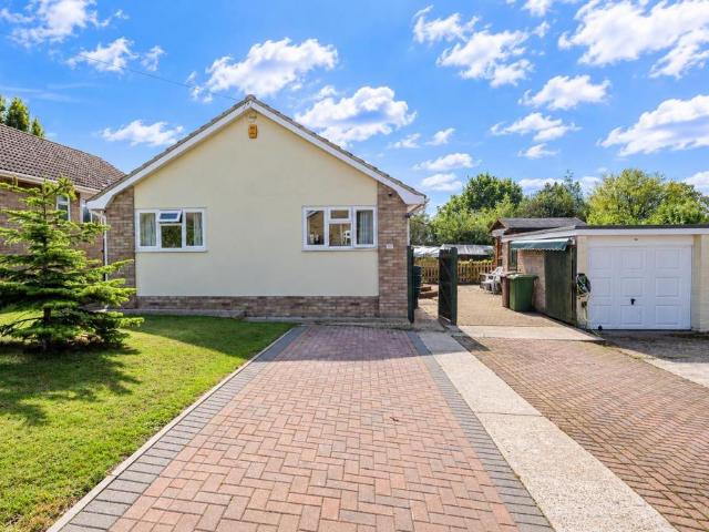 Bungalow for sale in Silverhill Park, Guestling Green