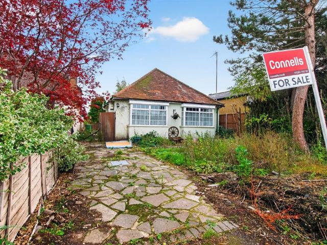 Bungalow for sale in Redbourn, St Albans