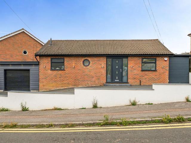 Bungalow for sale in Tonbridge, Tonbridge and Malling