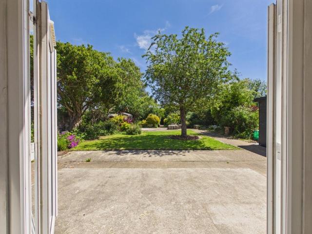 Bungalow for sale in Wingham, Ash