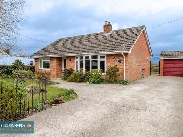 Bungalow for sale in Northmoor Green or Moorland, North Petherton