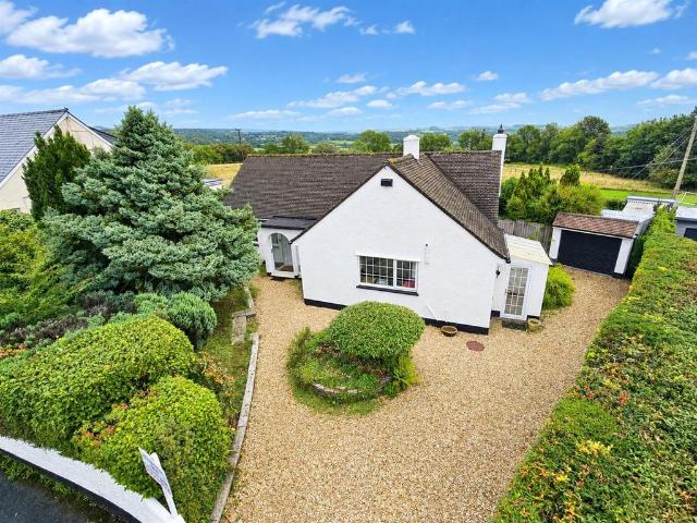 Bungalow for sale in Weir Quay, Devon