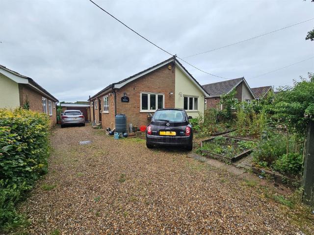 Bungalow for sale in Crostwick, Norfolk