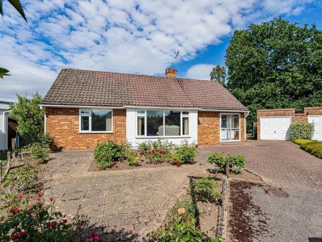 Bungalow for sale in Pachesham Park, Surrey
