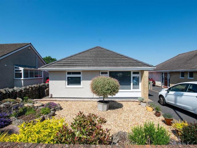 Bungalow for sale in Oldland, South Gloucestershire