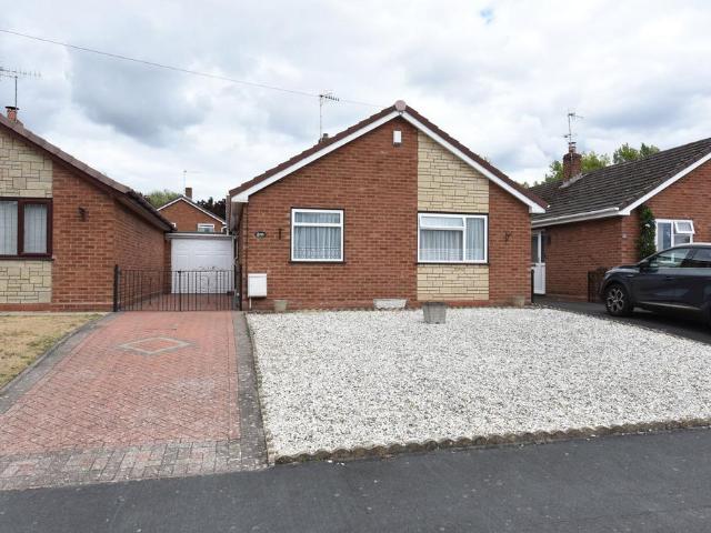 Bungalow for sale in Kingswinford, West Midlands