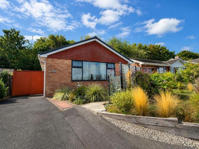Bungalow for sale in Old Town, Heathlands