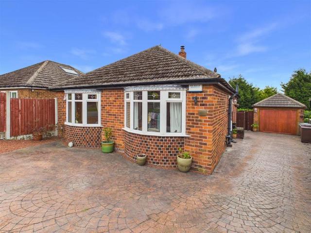 Bungalow for sale in Brackenfield, East Midlands