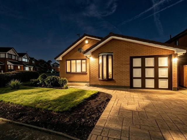Bungalow for sale in Audenshaw, Tameside