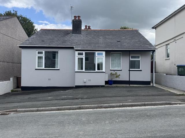 Bungalow for sale in Mount Wise