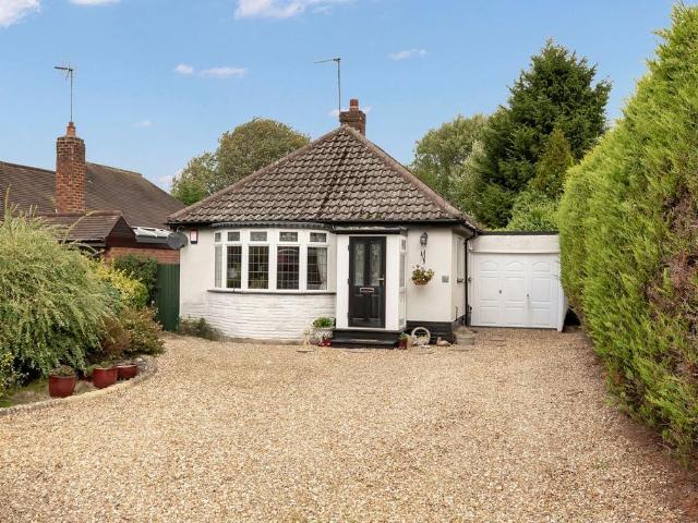 Bungalow for sale in Smestow, Great Chatwell