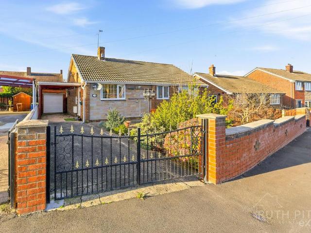 Bungalow for sale in South Kirkby and Moorthorpe, South Kirkby