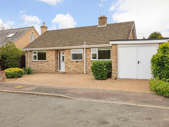 Bungalow for sale in Arrington, Cambridgeshire