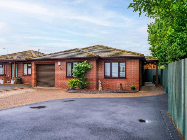 Bungalow for sale in Rushock, Worcestershire