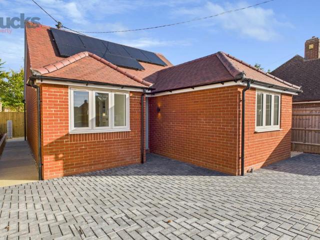 Bungalow for sale in Berrick Salome, Oxfordshire