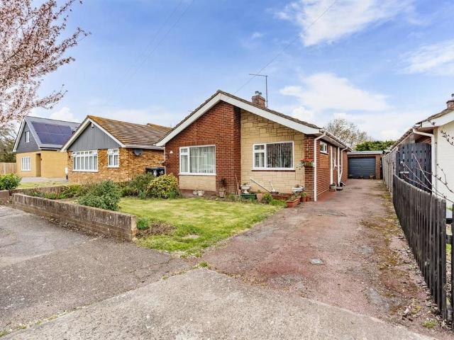 Bungalow for sale in South Tankerton, The Bridge