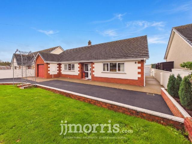 Bungalow for sale in Llangynin