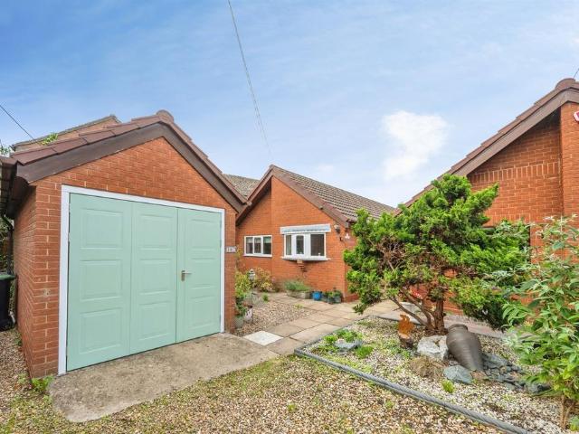 Bungalow for sale in Stoke Heath, Bromsgrove